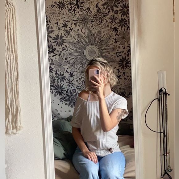 Meet the Posher Other - Meet your Posher, Ella